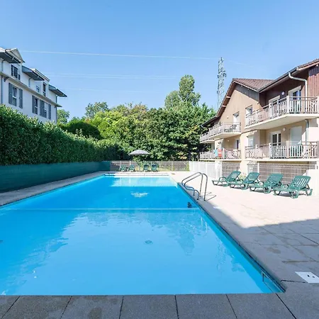 Apartment Avec Piscine Bleu Du Évian-les-Bains