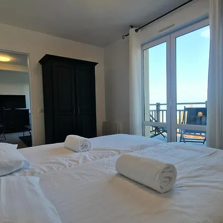 Avec Piscine Bleu Du Daire