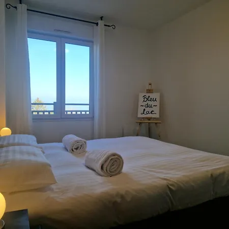 Apartment Avec Piscine Bleu Du