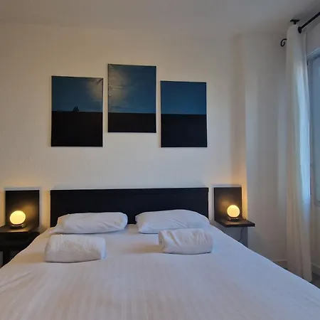 Avec Piscine Bleu Du Daire