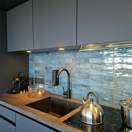 Avec Piscine Bleu Du Daire *